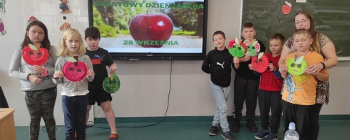 Światowy Dzień Jabłka w klasie 2L